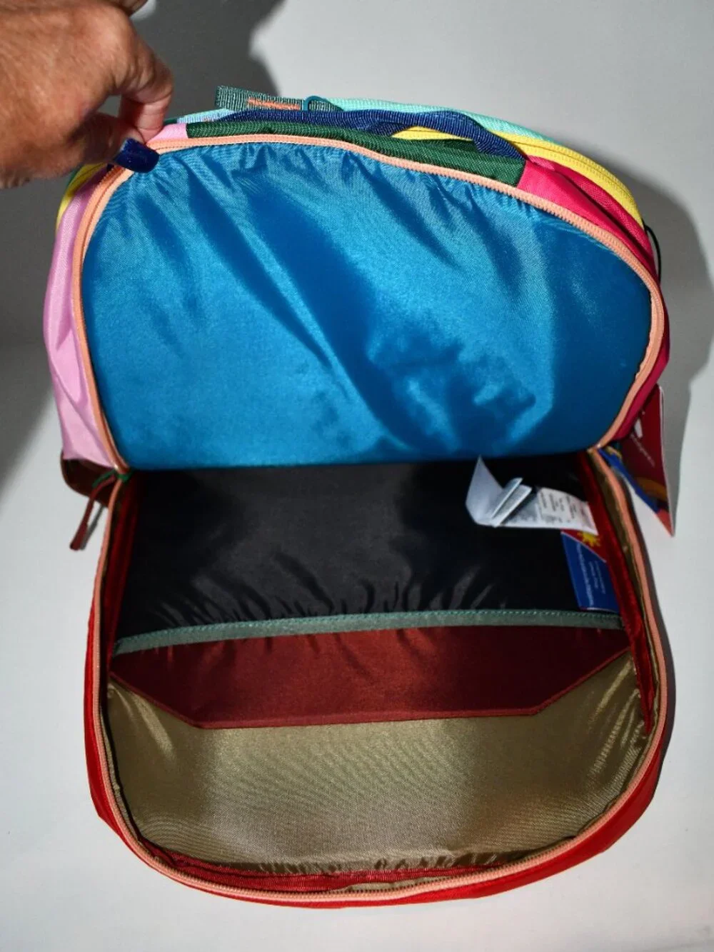 Cotopaxi Allpa 26l Daypack in Del Dia Red Multi  #F25492U1497 NWT